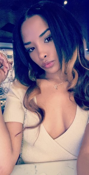 Marie-elsa call girls in Olive Branch MS & massage parlor